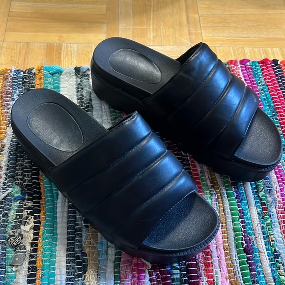Black platform sandals - Picture 6 of 6